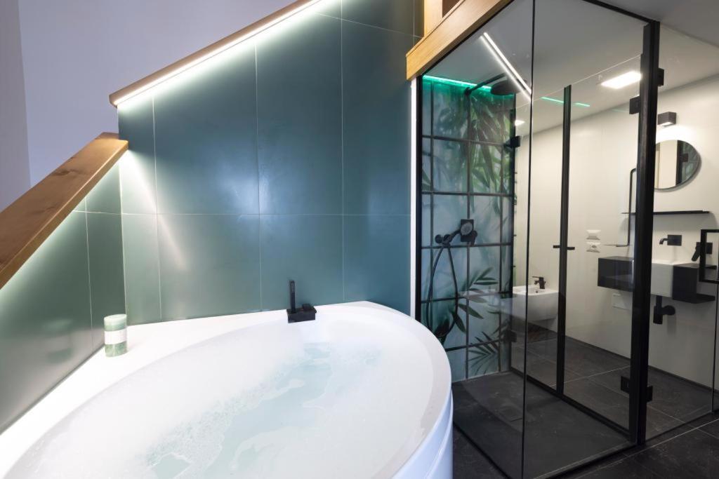 Bali Aqua&Charme Bed and Breakfast Gaeta Buitenkant foto